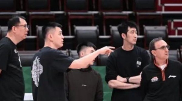 九游体育app官网杨鸣每年皆在保合手自律-九游体育「NineGame Sports」官方网站